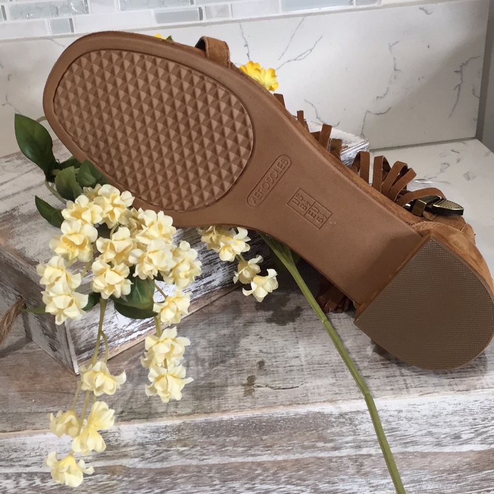 New Aerosoles lowdown fringe heeled suede sandals - Picture 7 of 8